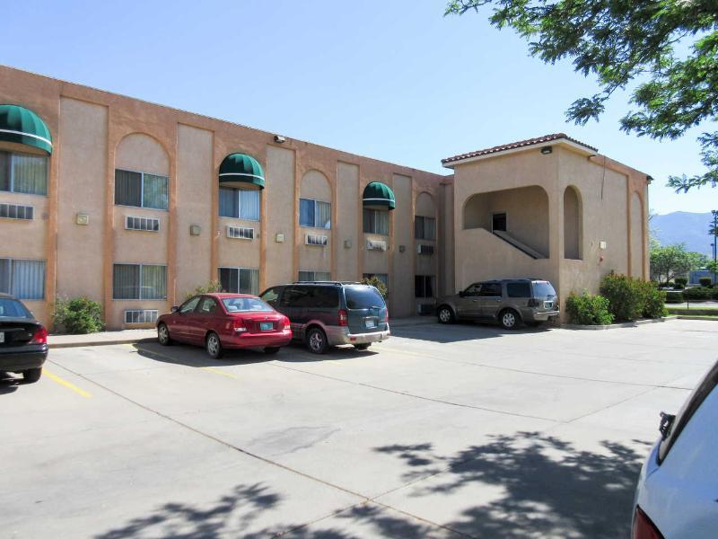 Econo Lodge Inn & Suites Albuquerque East I-40 Eubank Exit Exterior foto