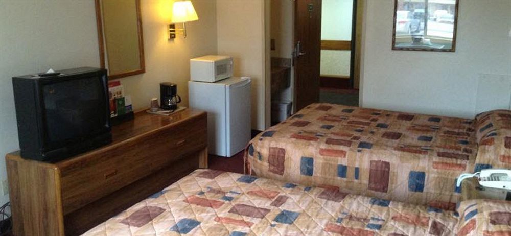 Econo Lodge Inn & Suites Albuquerque East I-40 Eubank Exit Exterior foto
