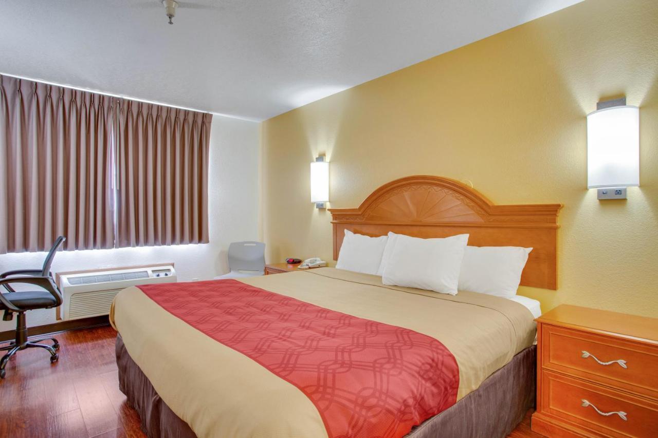 Econo Lodge Inn & Suites Albuquerque East I-40 Eubank Exit Exterior foto